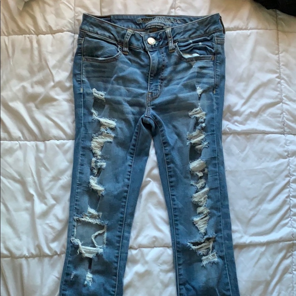 AE Super Strech Ripped Skinny Jeans